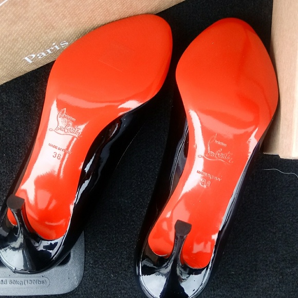 Christian Louboutin - Picture 3 of 3
